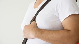 男性女乳症手術Gynecomestia(Male Breast Reduction )